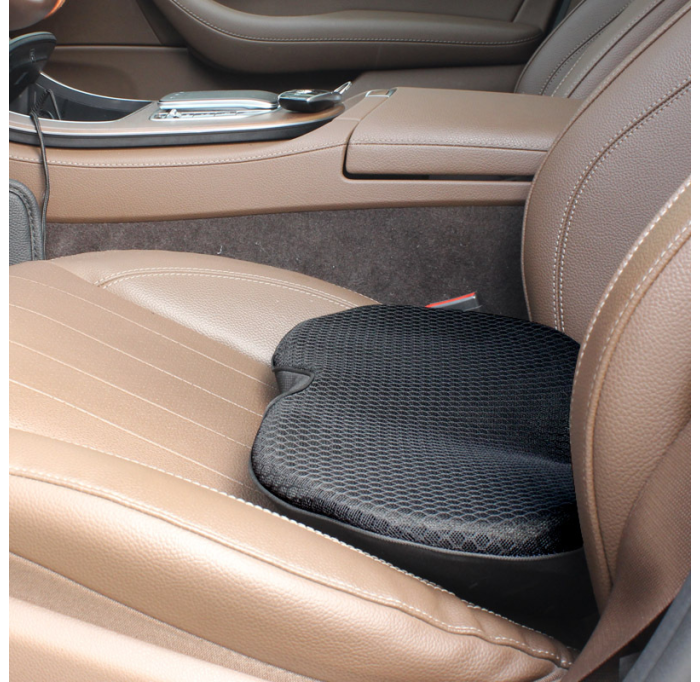 Anatomical seat cushion with raised seating for deep seats - Фото 1