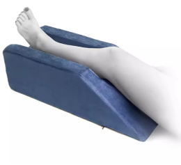 Подушка під ногу при переломах чи операціях Подушка під ногу при переломах чи операціях